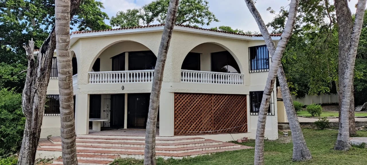 Diani Beach Chalets – project photograph 2