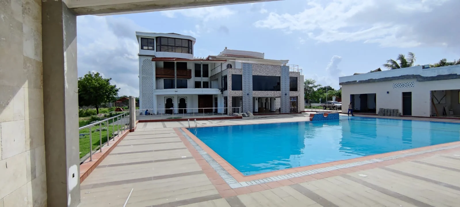 Private Mansion – Kikambala